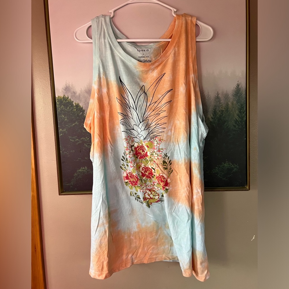 NWOT torrid pineapple tie dye classic fit triblend jersey tank